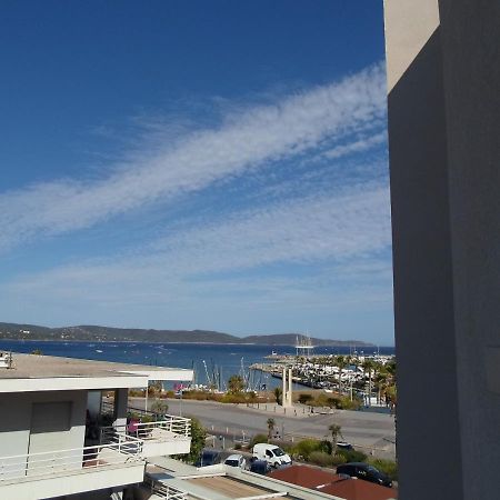 Appart T3 A 50 M De La Plage Cavalaire-sur-Mer Eksteriør billede