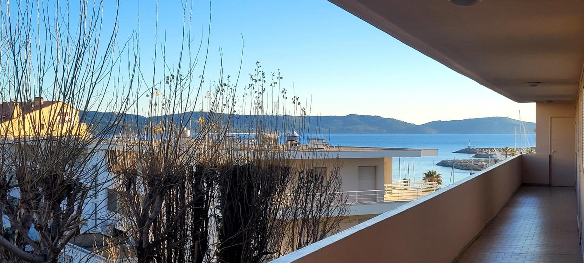 Appart T3 A 50 M De La Plage Cavalaire-sur-Mer Eksteriør billede